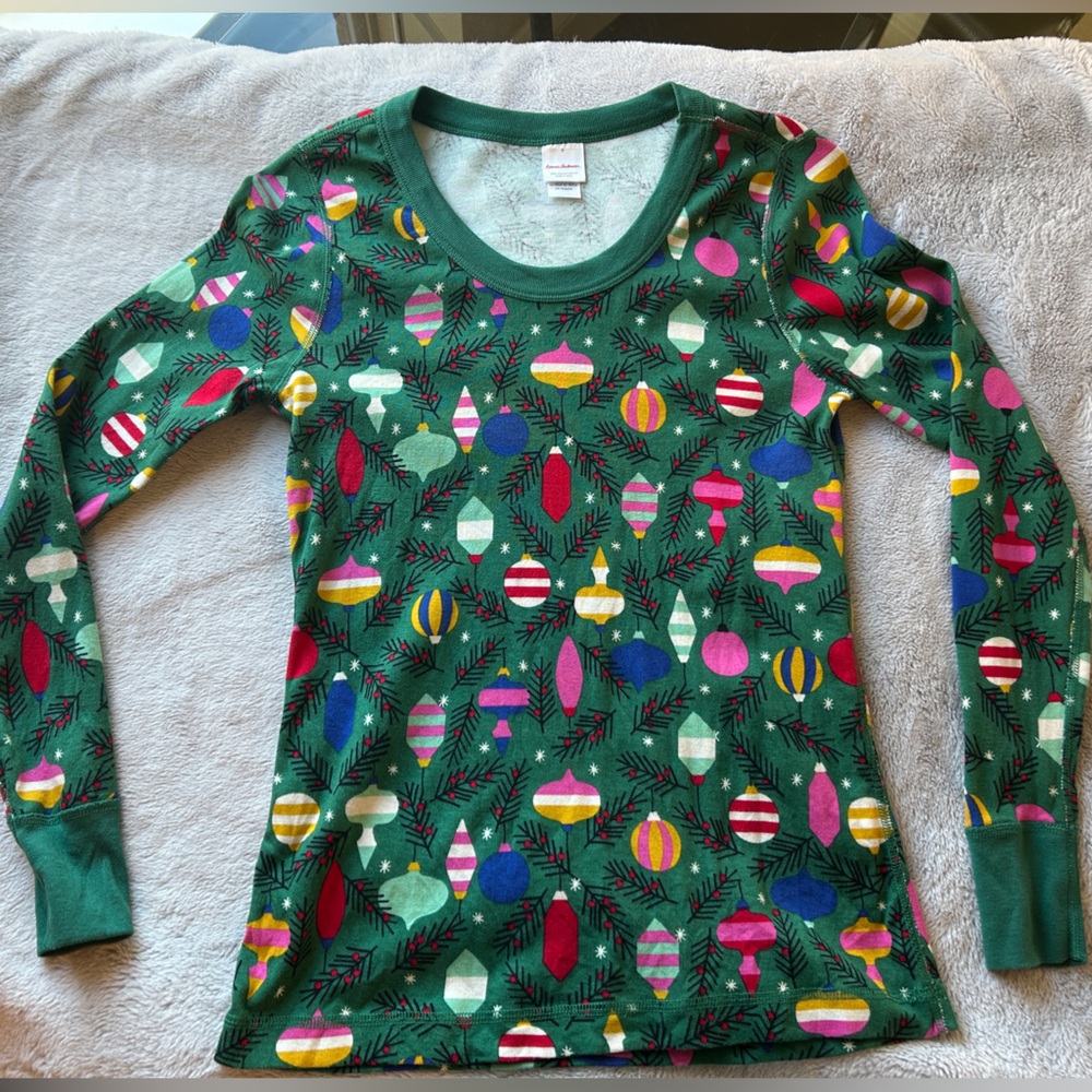Hanna Andersson Women’s Long John Pajama Top Ornament Print size Smalll